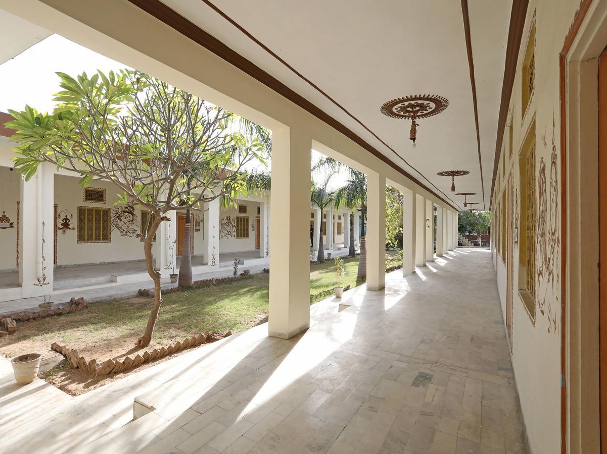 Oyo 10936 Rajasthan Resort Pushkar Ngoại thất bức ảnh