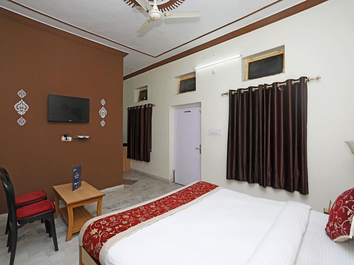 Oyo 10936 Rajasthan Resort Pushkar Ngoại thất bức ảnh