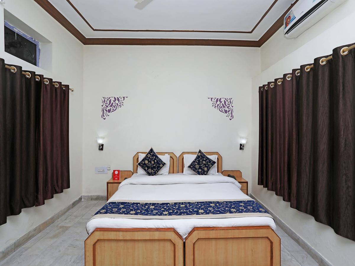 Oyo 10936 Rajasthan Resort Pushkar Ngoại thất bức ảnh